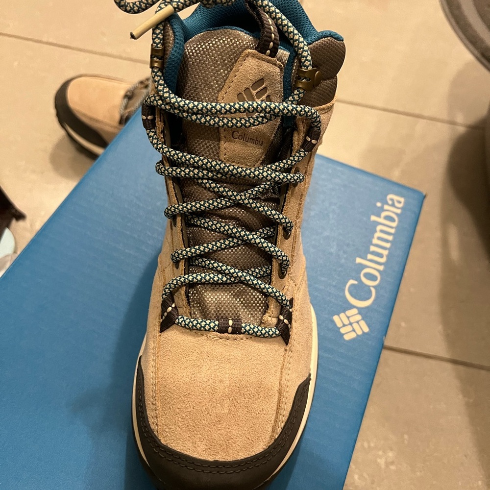 Brand new Columbia waterproof hiking boot